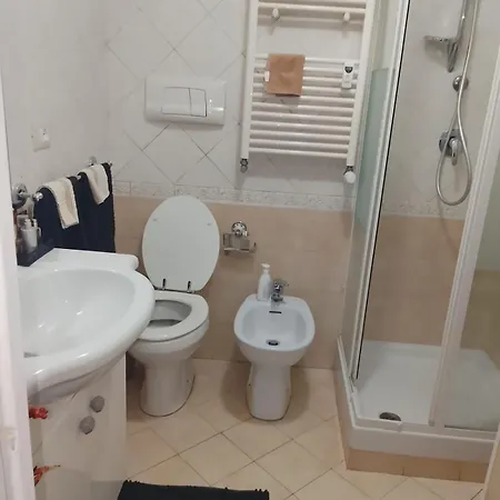 Casa Bella! 2 Unità - Con Bagno Privato Oppure Con Bagno Condiviso Roma
